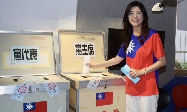 从主张台独到“我是中国人”她成国民党新主席