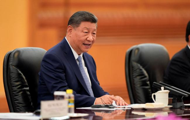 四中全会前 党媒对习近平高级黑 曲线抛“昏君”