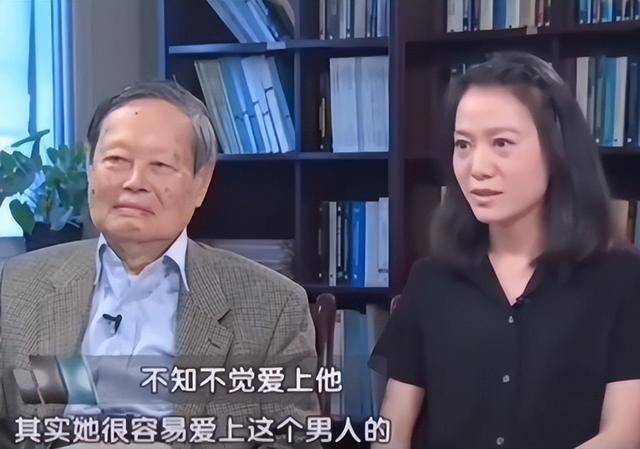 杨振宁清华别墅曝光 白墙上挂着百万名画太抢眼