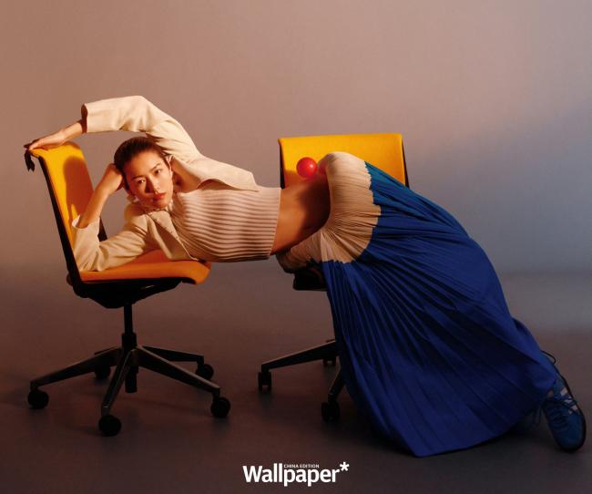 刘雯演绎极简空间美学 展现顶级超模的表现力 刘雯演绎极简空间美学 展现顶级超模的表现力