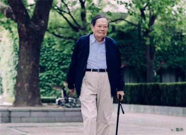为了一个人   清华大学书记和校长联名发文 为了一个人   清华大学书记和校长联名发文