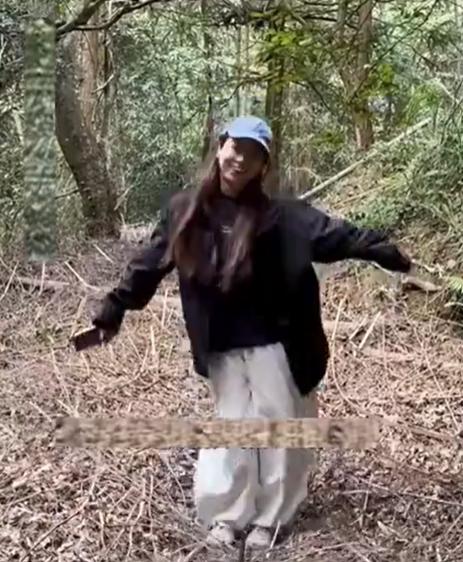把眼睛王蛇蛇窝当弹床!江西靓女捡回命