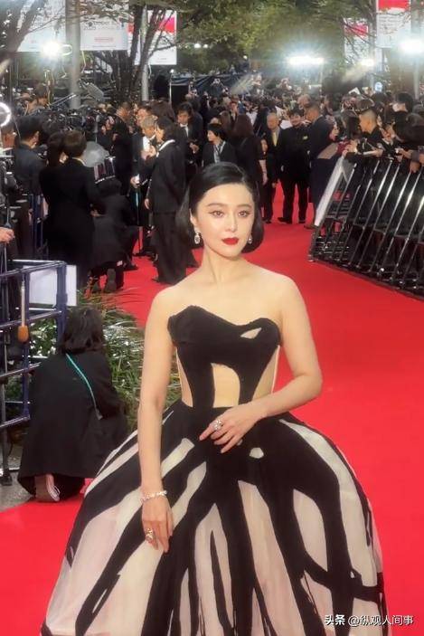 东京电影节,范冰冰秒杀全场,生图白又嫩 东京电影节,范冰冰秒杀全场,生图白又嫩