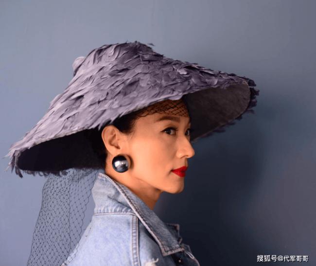 上热搜!华语圈著名女歌手去世,年59岁,曝原因 上热搜!华语圈著名女歌手去世,年59岁,曝原因