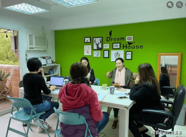 上热搜!华语圈著名女歌手去世,年59岁,曝原因 上热搜!华语圈著名女歌手去世,年59岁,曝原因