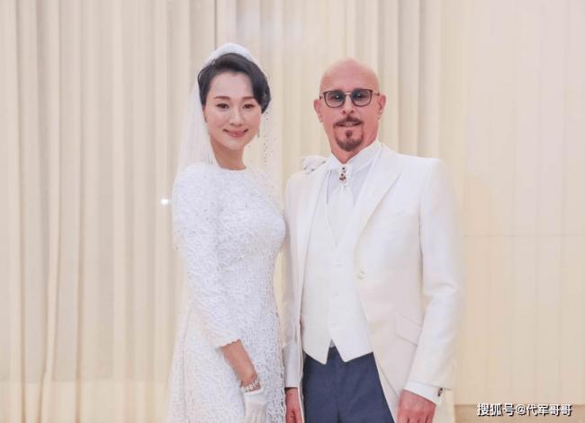 上热搜!华语圈著名女歌手去世,年59岁,曝原因 上热搜!华语圈著名女歌手去世,年59岁,曝原因