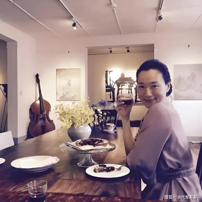 上热搜!华语圈著名女歌手去世,年59岁,曝原因 上热搜!华语圈著名女歌手去世,年59岁,曝原因