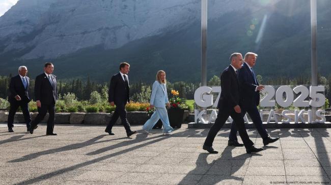 捏到痛处!北京怒批“小圈子” 捏到痛处!北京怒批“小圈子”