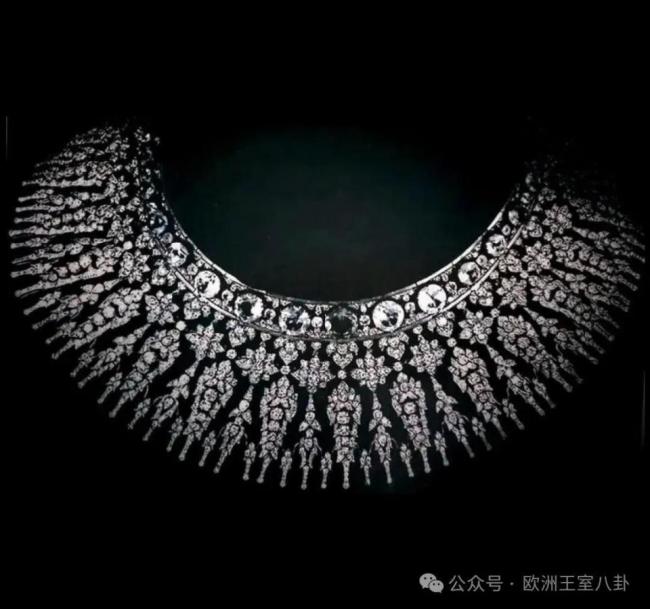 70年泰国王后,打下冠绝亚洲碾压欧洲的珠宝江山 70年泰国王后,打下冠绝亚洲碾压欧洲的珠宝江山