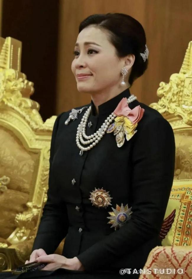 70年泰国王后,打下冠绝亚洲碾压欧洲的珠宝江山 70年泰国王后,打下冠绝亚洲碾压欧洲的珠宝江山