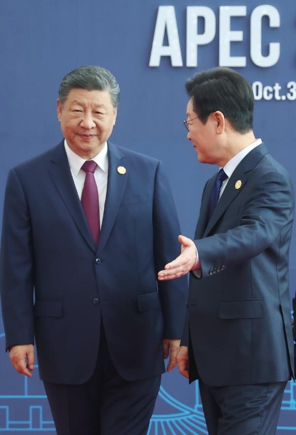 川普前脚刚走  习近平批评美国单边主义 川普前脚刚走  习近平批评美国单边主义