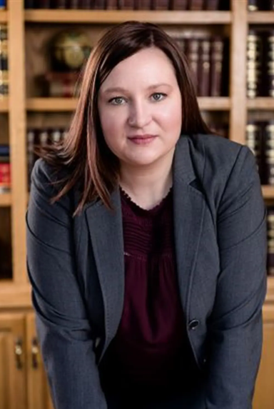 女法官竟“当街脱裤小便”  画面曝光  震惊社会 女法官竟“当街脱裤小便”  画面曝光  震惊社会