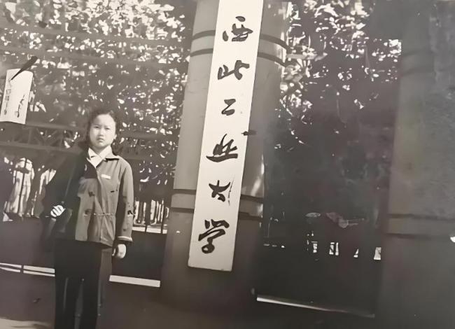 农村女孩 逆袭成中国隐形“地产女首富” 农村女孩 逆袭成中国隐形“地产女首富”