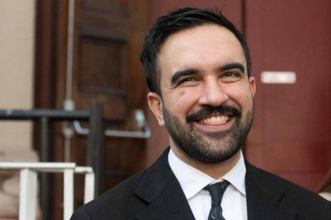 纽约市长选举他领先 遭川普痛骂“共产党员” 纽约市长选举他领先 遭川普痛骂“共产党员”