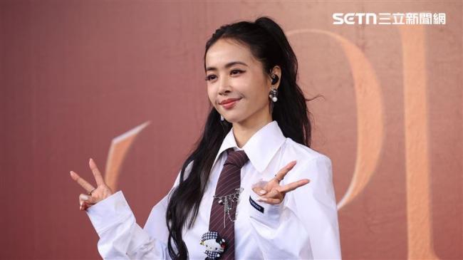 蔡依林抛震撼喜讯   证实有近距离肉体接触 蔡依林抛震撼喜讯   证实有近距离肉体接触