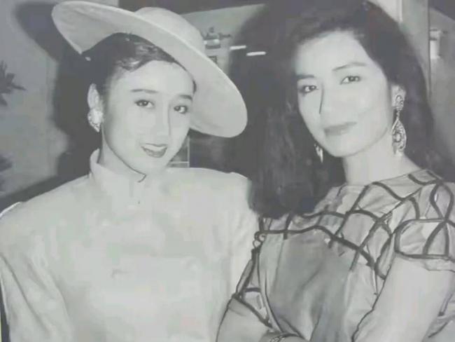 看到利智和林青霞合影 才懂为啥说利智50年一遇 看到利智和林青霞合影 才懂为啥说利智50年一遇