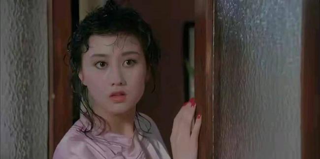 看到利智和林青霞合影 才懂为啥说利智50年一遇 看到利智和林青霞合影 才懂为啥说利智50年一遇