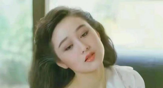 看到利智和林青霞合影 才懂为啥说利智50年一遇 看到利智和林青霞合影 才懂为啥说利智50年一遇