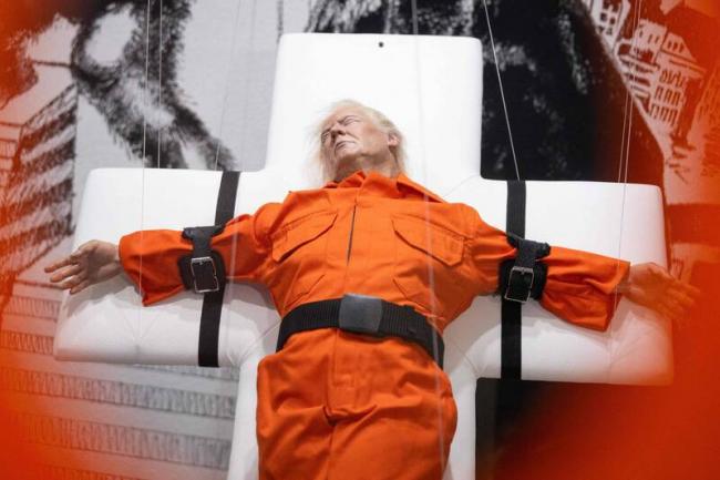 “川普穿囚服被钉在十字架” 令人震惊 “川普穿囚服被钉在十字架” 令人震惊