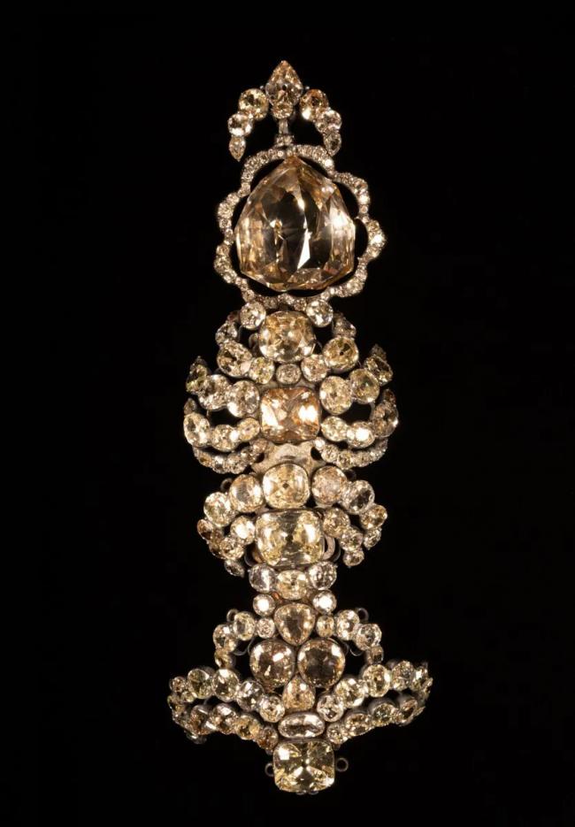 137克拉的大黄钻百年后重现,藏在加拿大 137克拉的大黄钻百年后重现,藏在加拿大