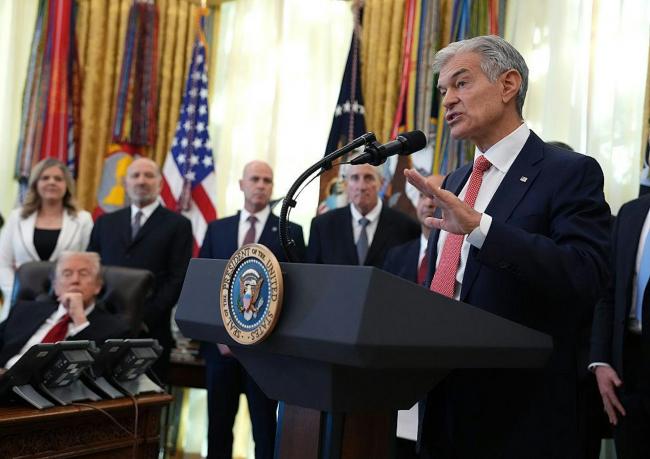 川普会议打瞌睡影片曝 纽森:瞌睡唐 川普会议打瞌睡影片曝 纽森:瞌睡唐