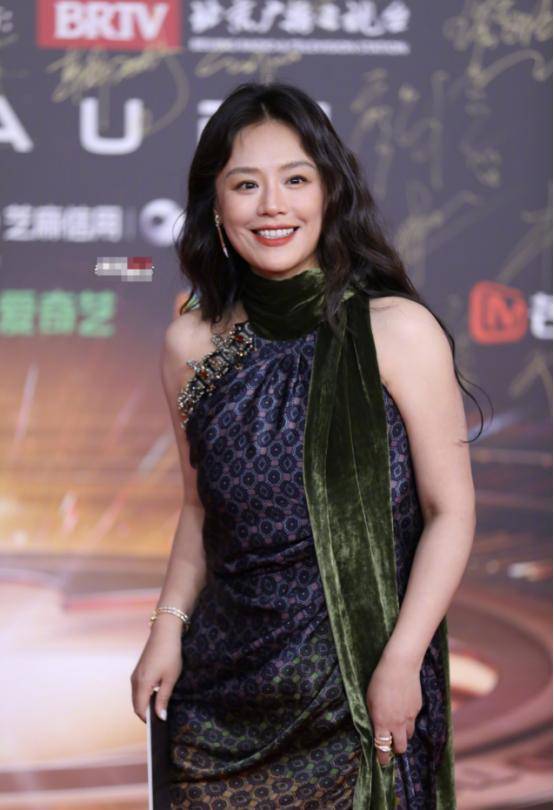 这一夜红毯 女星们疲态土气 港台明星发挥失常 这一夜红毯 女星们疲态土气 港台明星发挥失常