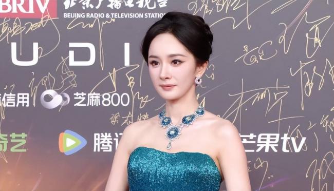 这一夜红毯 女星们疲态土气 港台明星发挥失常 这一夜红毯 女星们疲态土气 港台明星发挥失常