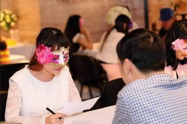 广州优质剩女焦虑  18女抢1男倒贴也没人娶