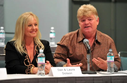 0买废仓库盲盒 打开是750万巨款！结局很意外