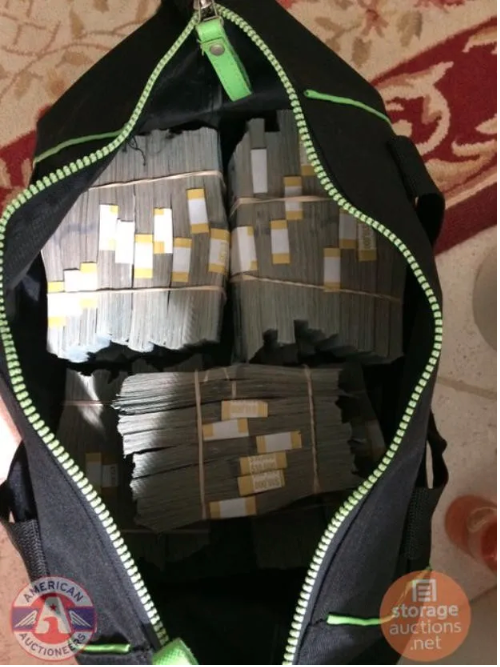 0买废仓库盲盒 打开是750万巨款！结局很意外