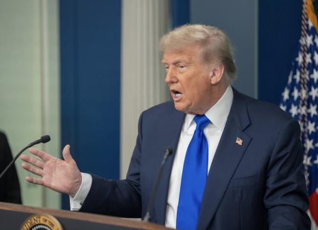 罕見：希拉里與蓬佩奧聯手，共同警告川普