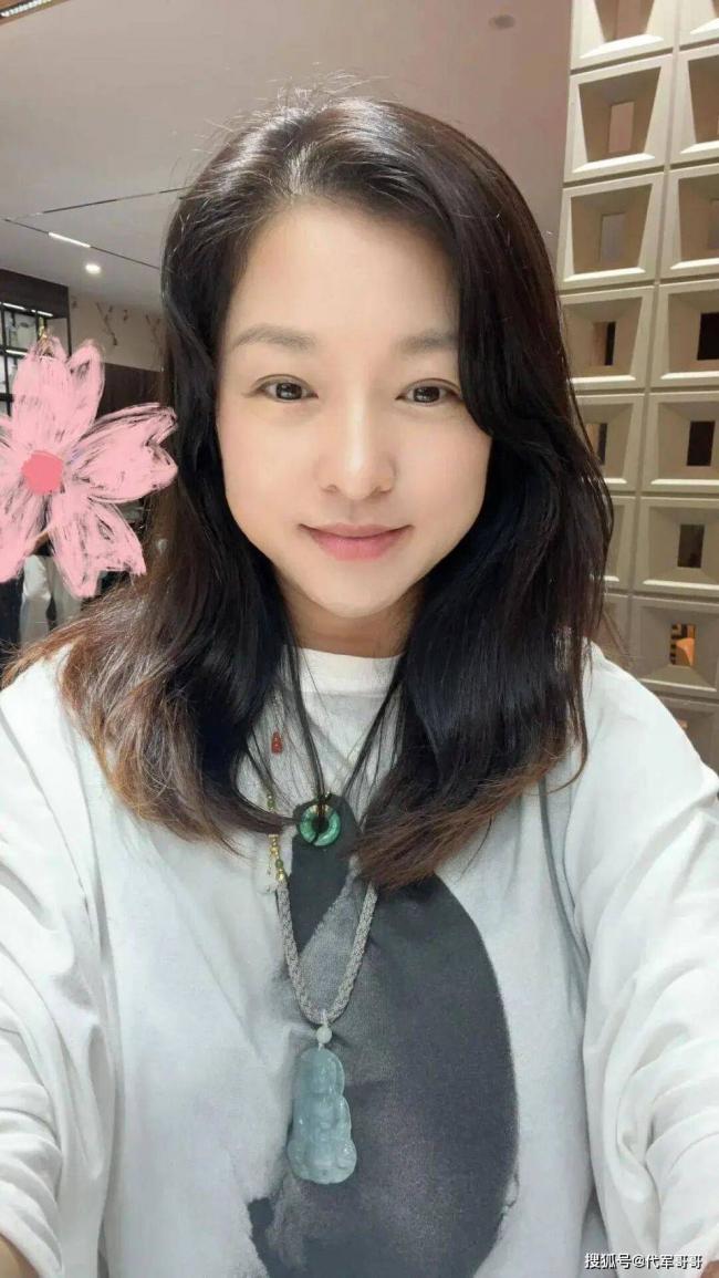 坚决拒绝潜规则,47岁仍未婚的她如今怎样了? 坚决拒绝潜规则,47岁仍未婚的她如今怎样了?