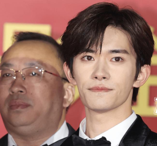 金鸡奖红毯生图来了!谁的状态最好 金鸡奖红毯生图来了!谁的状态最好