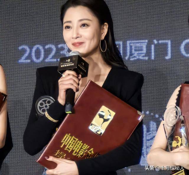 她是演员中的女富豪,45岁却活得像20岁 她是演员中的女富豪,45岁却活得像20岁