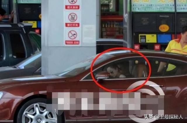 她是演员中的女富豪,45岁却活得像20岁 她是演员中的女富豪,45岁却活得像20岁