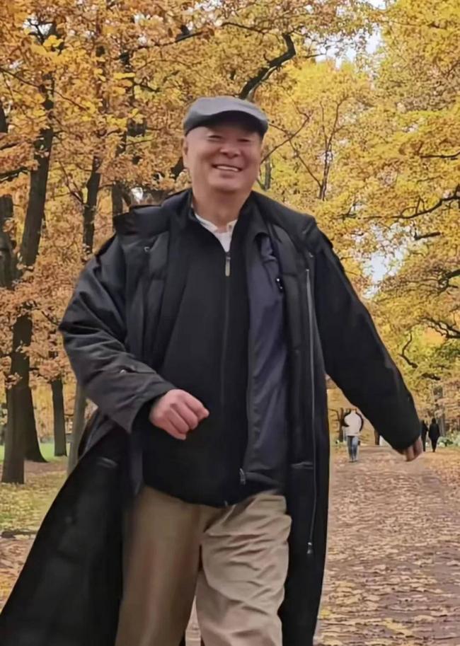 72岁濮存昕近照曝光,全网惊呆 72岁濮存昕近照曝光,全网惊呆