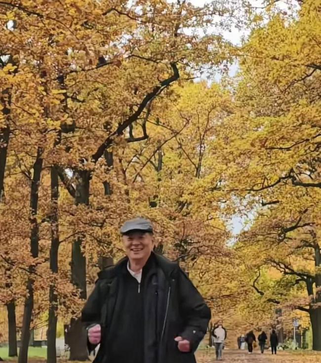 72岁濮存昕近照曝光,全网惊呆 72岁濮存昕近照曝光,全网惊呆