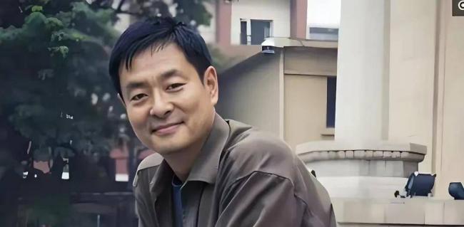 72岁濮存昕近照曝光,全网惊呆 72岁濮存昕近照曝光,全网惊呆