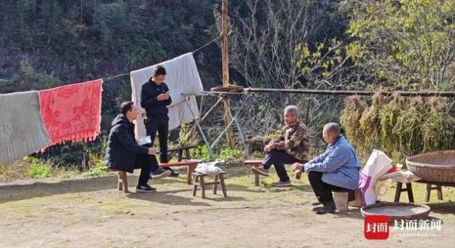 一家三口被亲戚拐卖  女儿曝  母女俩被卖过3次