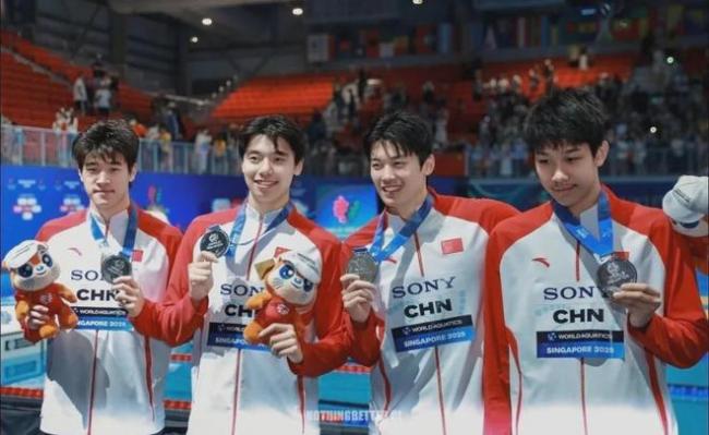 18岁狂揽5金   他一脸平静