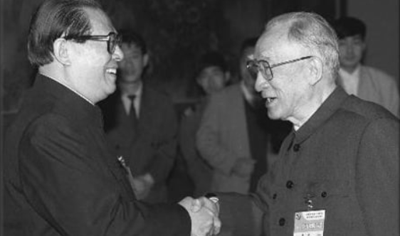 薄一波对赵紫阳说：你剩下一条命 想怎么用？