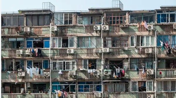 官媒报道上海人抢购“老破小”,翻车了 官媒报道上海人抢购“老破小”,翻车了