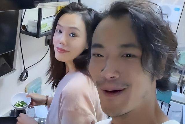 妻子是王姬之女,父亲是昔日央视一哥 妻子是王姬之女,父亲是昔日央视一哥