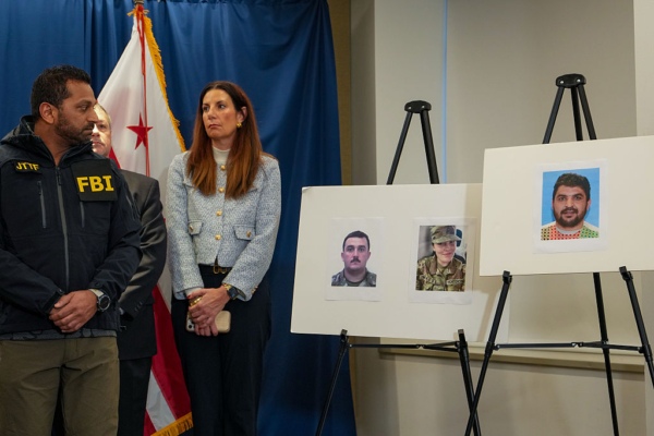 川普宣布 国民警卫队20岁女兵身亡 川普宣布 国民警卫队20岁女兵身亡