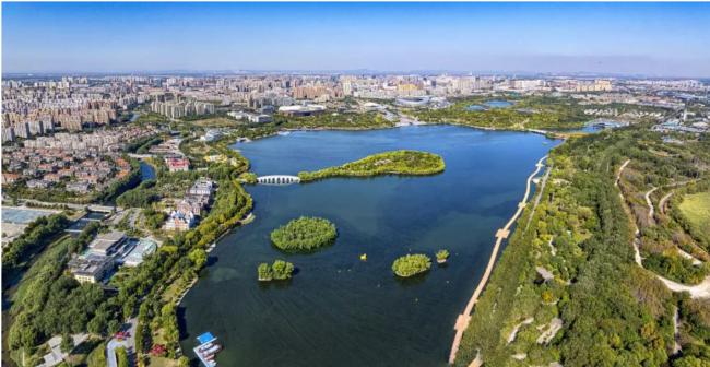 憋屈，中国唯一沦为三线的万亿城市，又被降级了