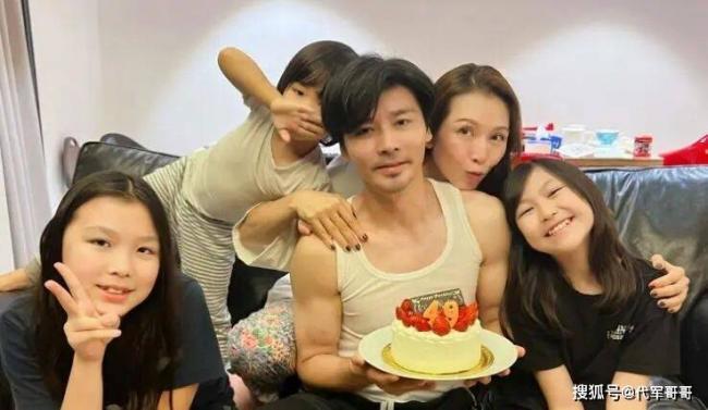 落地的凤凰不如鸡,52岁的蔡少芬真叫王晶说对了 落地的凤凰不如鸡,52岁的蔡少芬真叫王晶说对了