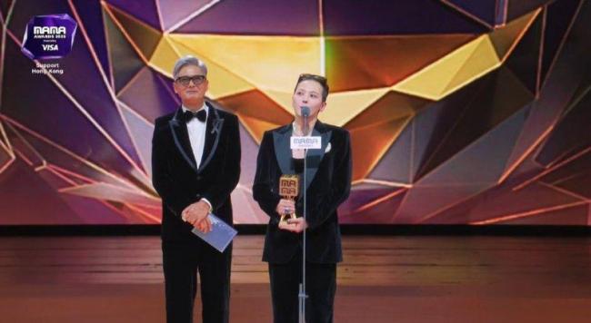 周润发和他世纪同框 热舞画面全网疯传 周润发和他世纪同框 热舞画面全网疯传