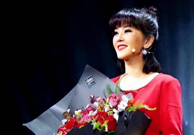 央视“一姐”的消失 是整个主持界的悲哀和损失 央视“一姐”的消失 是整个主持界的悲哀和损失