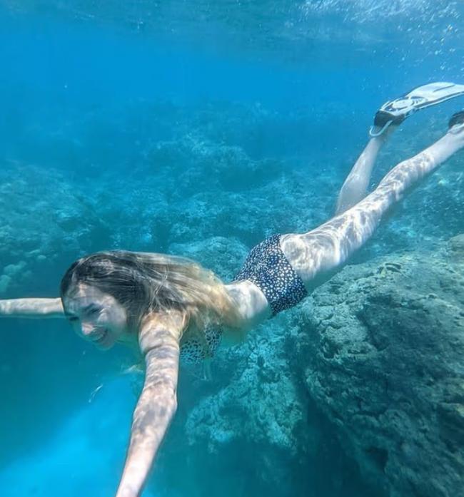 追求长生不老的亿万富翁公开小18岁女友 追求长生不老的亿万富翁公开小18岁女友