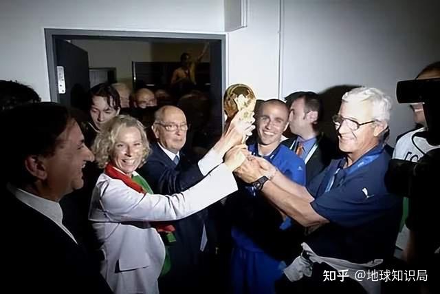 人口不到鹤岗1/5,中国却输了 人口不到鹤岗1/5,中国却输了